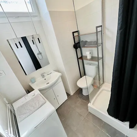 Lägenhet Moderne Equipe A Nice